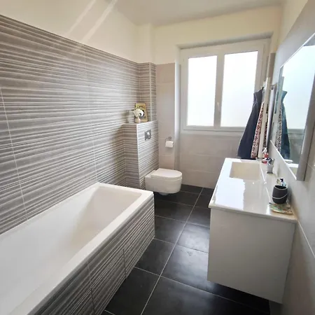 Charming T3 With Balconies In Апартаменты